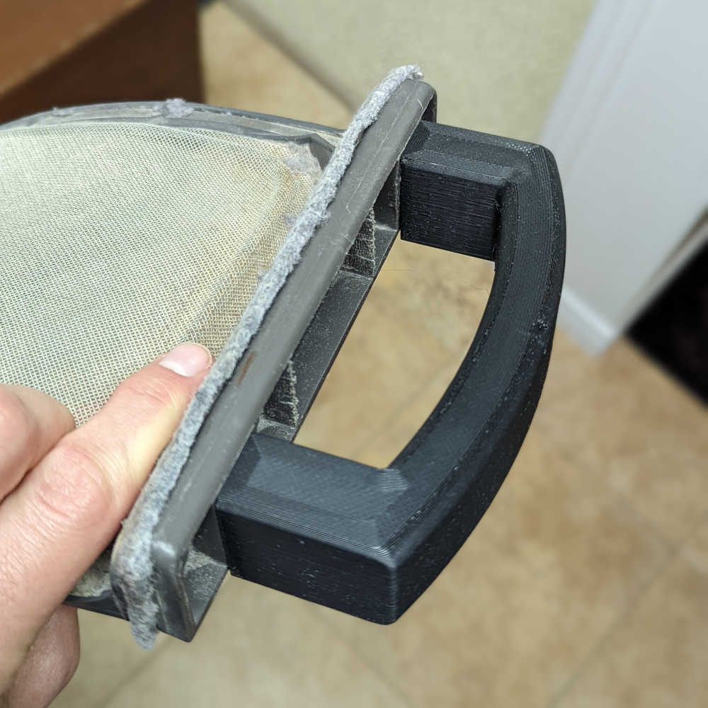 The lint filter with a handle